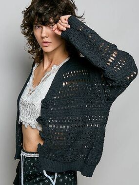 💗Hello Gorgeous! POL Open-Knit Floral Button Cardigan-Black